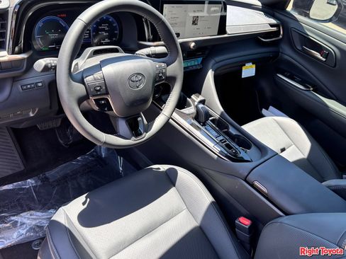 New 2026 Toyota Crown Platinum AWD/4WD image 16