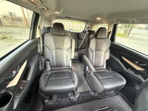 Used 2022 Subaru Ascent Premium w/ Convenience Package image 18