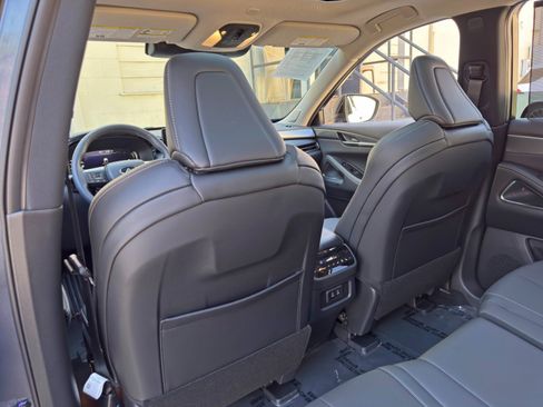 Used 2026 INFINITI QX60 Luxe w/ Cargo Package FWD image 38