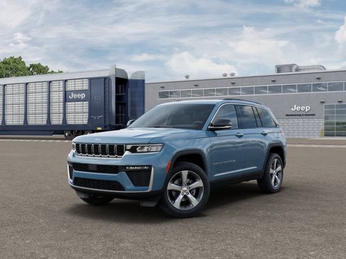 New 2026 Jeep Grand Cherokee Limited image 1