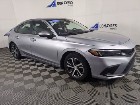 Used 2024 Honda Civic LX image 7