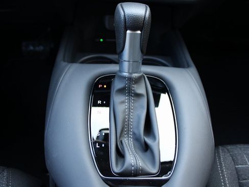 New 2026 Honda HR-V LX image 37