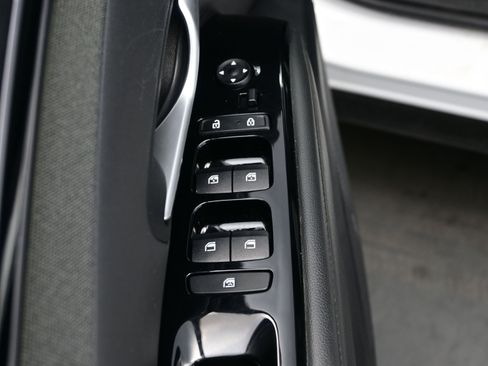 Certified 2023 Hyundai Santa Cruz Limited w/ Winter Package image 10