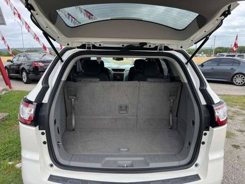 Used 2014 Chevrolet Traverse LT FWD image 12