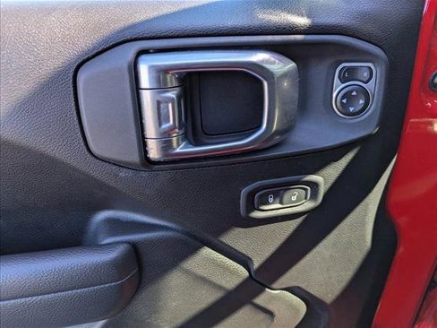 Used 2025 Jeep Wrangler Sport S w/ Convenience Group image 10