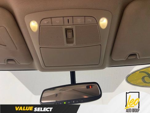 Used 2016 Nissan Rogue SV w/ SV Premium Package AWD/4WD image 16