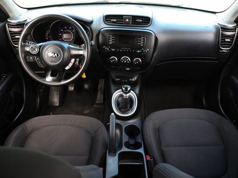 Used 2015 Kia Soul image 2