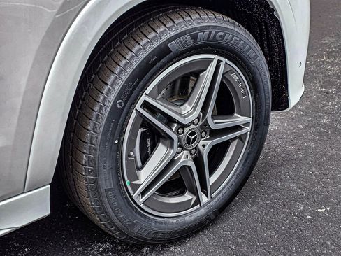 New 2026 Mercedes-Benz GLE 450 4MATIC image 9