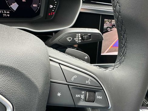 New 2025 Audi Q3 2.0T Premium image 36