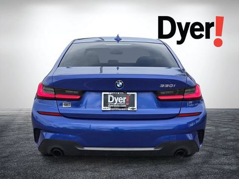 Used 2021 BMW 330i Sedan w/ M Sport Package RWD image 5