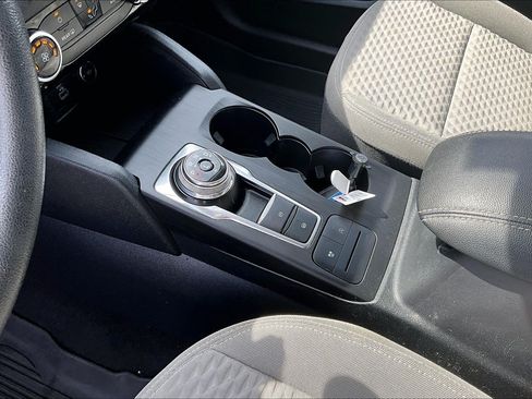 Used 2021 Ford Escape SE FWD image 15