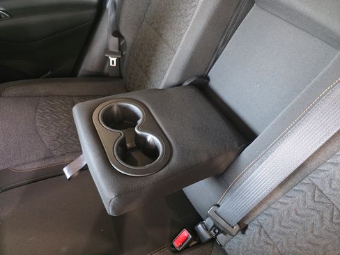 Used 2024 Chevrolet Equinox LT w/ LPO, Floor Liner Package FWD image 28