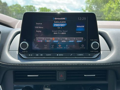 Certified 2023 Nissan Rogue SV image 17