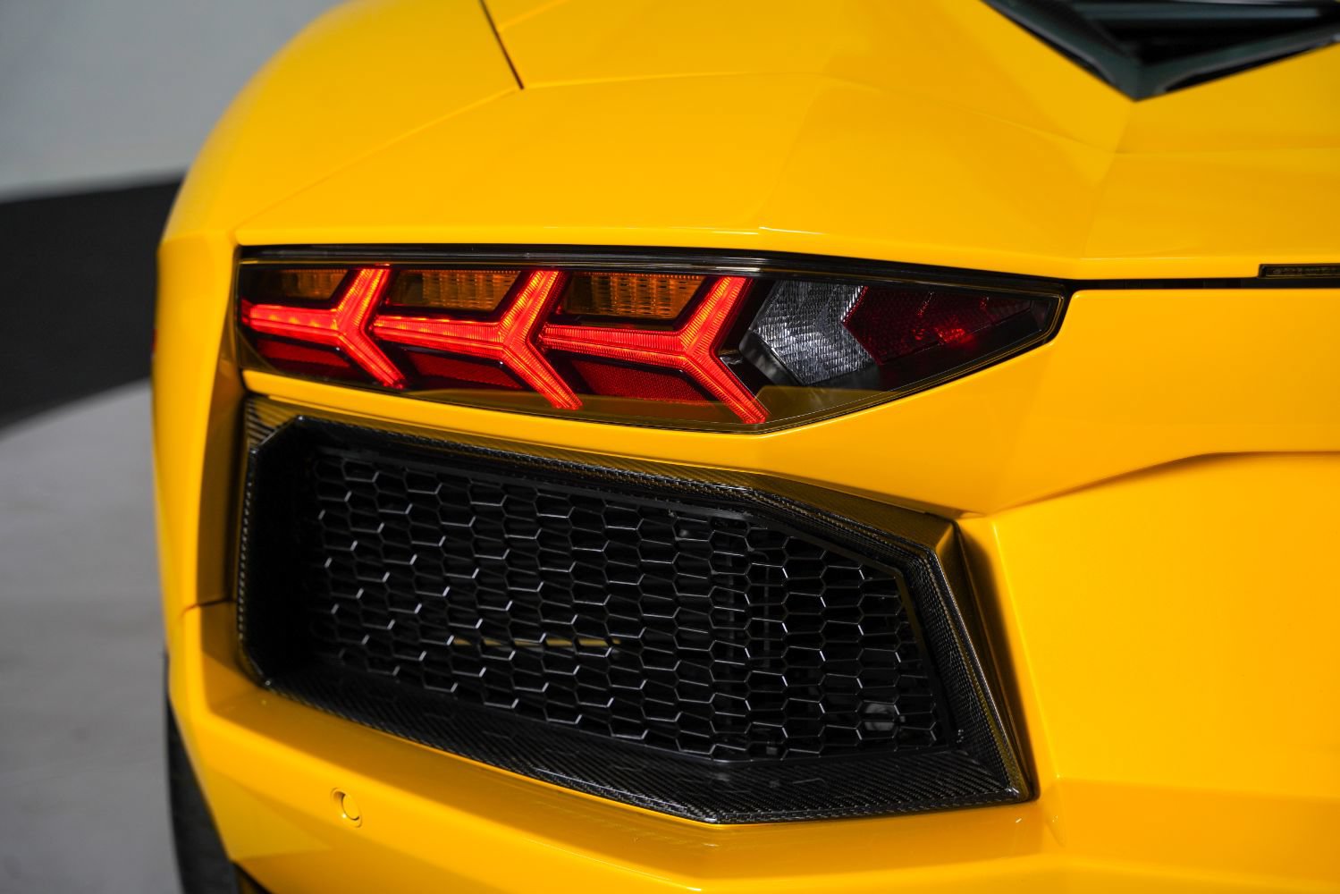 Used 2015 Lamborghini Aventador LP 700-4 AWD/4WD image 24