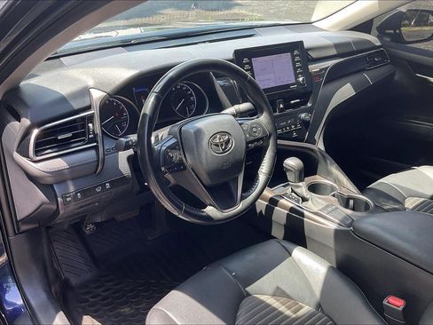 Used 2022 Toyota Camry SE FWD image 12