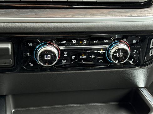 New 2026 GMC Sierra 1500 SLT image 21