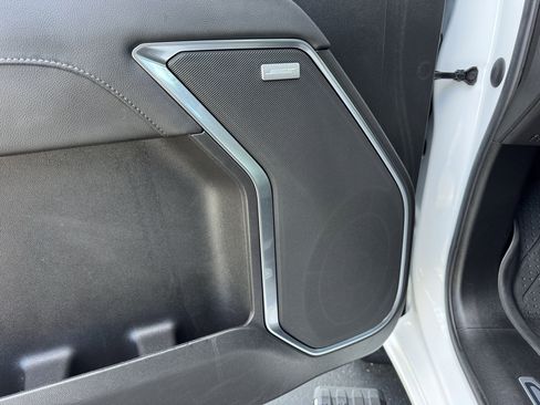 Used 2022 Chevrolet Silverado 1500 LTZ w/ LTZ Premium Package RWD image 13