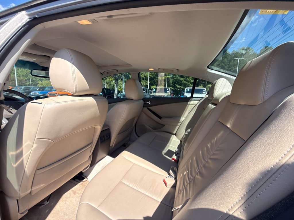 Used 2012 Nissan Altima 2.5 SL w/ 2.5SL Pkg FWD image 13