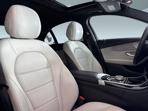 Used 2018 Mercedes-Benz C 300 Sedan image 25