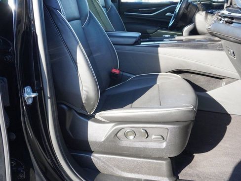 Used 2023 Cadillac Escalade Sport AWD/4WD image 32