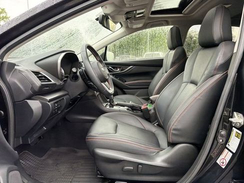 Used 2020 Subaru Crosstrek 2.0i Limited w/ Moonroof Package w/Navigation AWD/4WD image 11