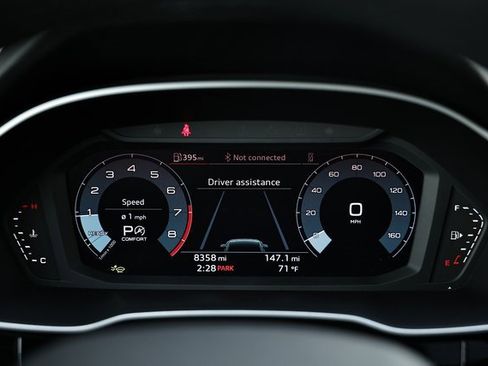 Certified 2025 Audi Q3 2.0T Premium w/ Convenience Package image 31