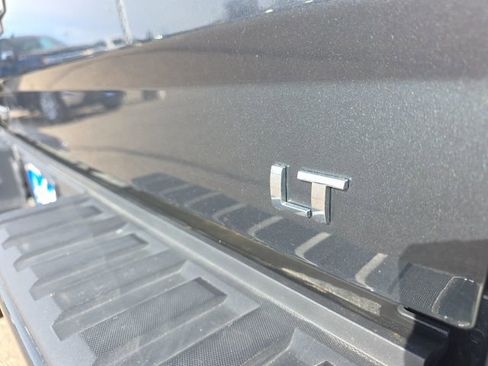 Used 2018 Chevrolet Silverado 1500 LT w/ All Star Edition image 37