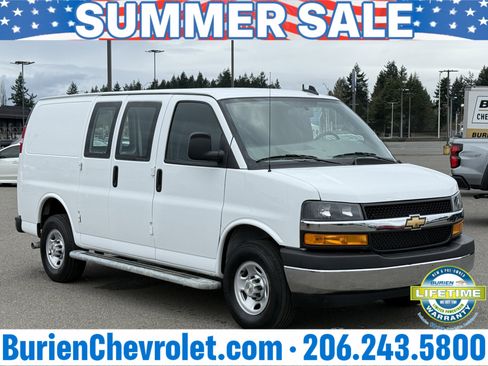 Used 2024 Chevrolet Express 2500 w/ Driver Convenience Package RWD image 7