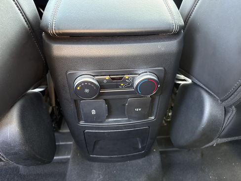 Certified 2022 Ford Explorer XLT w/ Equipment Group 202A image 16