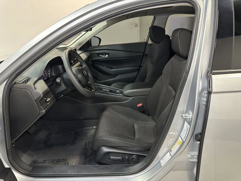 Used 2024 Honda Accord EX image 22