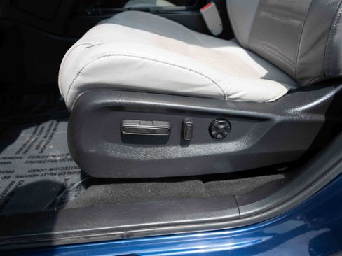 Used 2020 Honda CR-V EX-L image 12