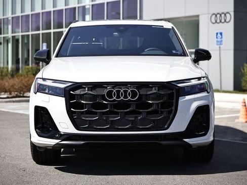 New 2026 Audi SQ7 Premium Plus image 14