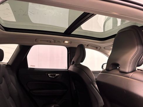 Certified 2025 Volvo XC60 B5 Plus image 25