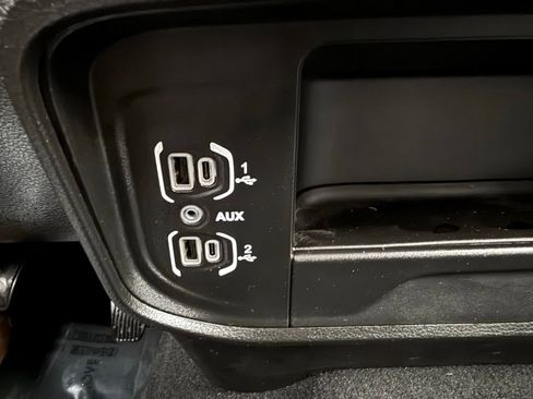 Used 2024 RAM 2500 Laramie w/ Safety Group image 38