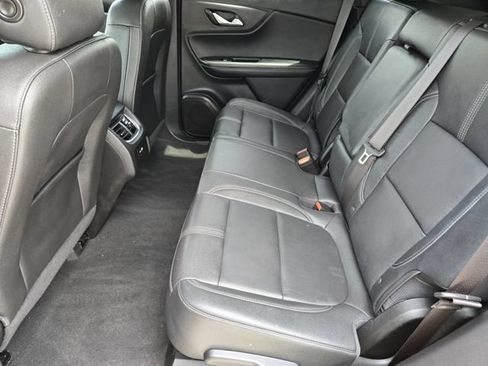 Used 2024 Chevrolet Blazer LT FWD image 29