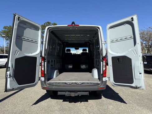 Used 2024 Mercedes-Benz Sprinter 144 Cargo image 12
