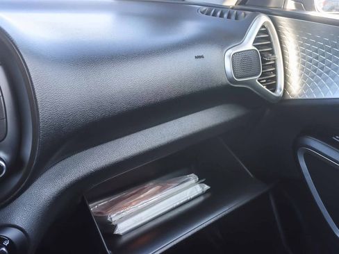 Used 2023 Kia Soul LX w/ LX Technology Package image 51