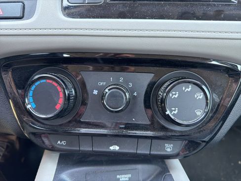 Used 2021 Honda HR-V LX image 19