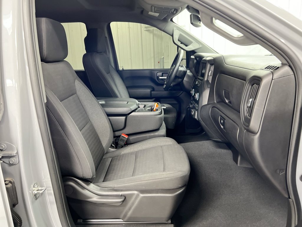 Used 2024 Chevrolet Silverado 2500 Custom w/ Custom Value Package AWD/4WD image 21