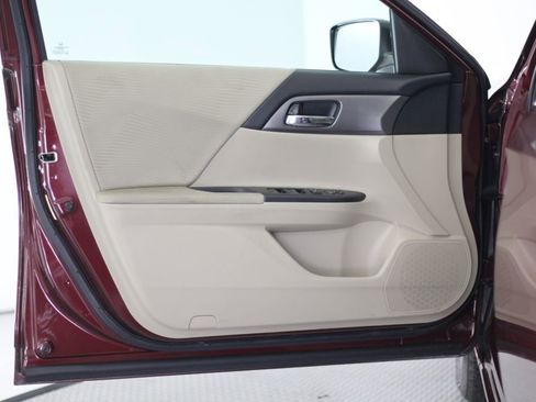 Used 2014 Honda Accord LX image 43