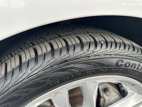 Used 2024 Audi A4 2.0T Premium Plus image 13