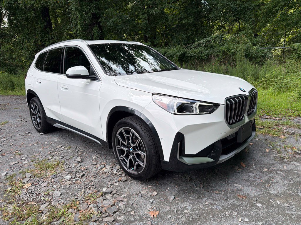 Used 2026 BMW X1 xDrive28i w/ Convenience Package AWD/4WD image 2