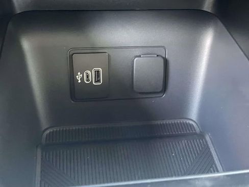 New 2026 Ford Explorer Active w/ Active Comfort Package image 29