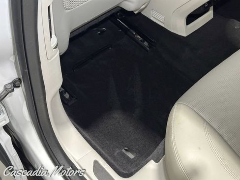 Used 2022 Jaguar I-PACE HSE image 25