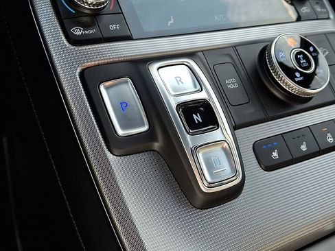 Used 2023 Hyundai Palisade Calligraphy image 16