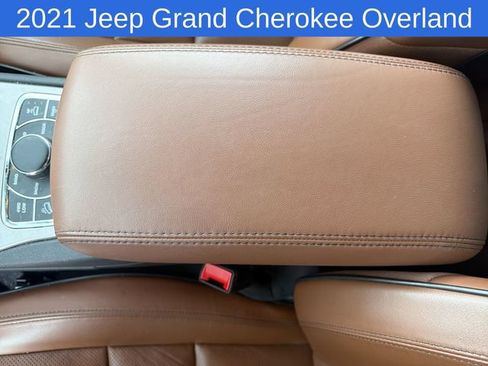 Used 2021 Jeep Grand Cherokee Overland AWD/4WD image 25