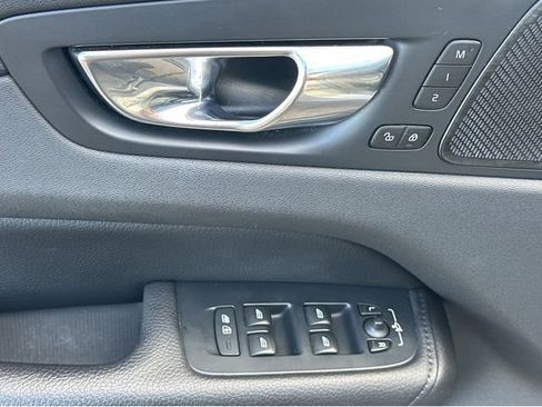 Used 2019 Volvo XC60 T6 Inscription w/ Protection Package Premier image 30