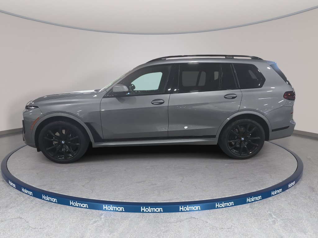 Used 2024 BMW X7 xDrive40i w/ M Sport Package AWD/4WD image 8