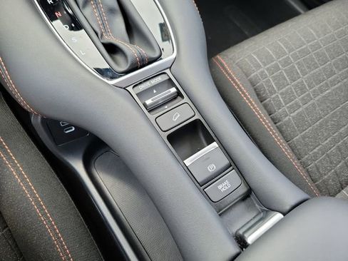 Certified 2024 Honda HR-V Sport image 24