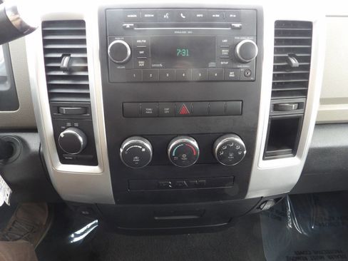 Used 2010 Dodge Ram 1500 Truck SLT image 9